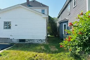 159 Ludlam St, Lowell, MA 01850 - Photo 27