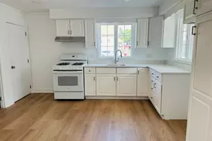 159 Ludlam St, Lowell, MA 01850 - Photo 9