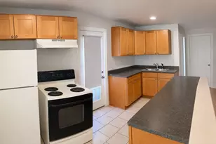 40 Ames St, Springfield, MA 01104 - Photo 3