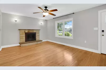 156 Hampden Rd, East Longmeadow, MA 01028 - Photo 9