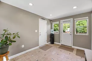 497 Dwight Rd, Springfield, MA 01108 - Photo 17
