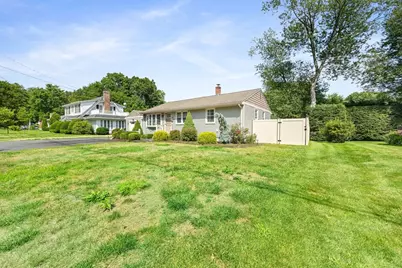 497 Dwight Road, Springfield, MA 01108 - Photo 9