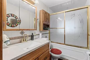 215 Donohue Rd, Dracut, MA 01826 - Photo 25