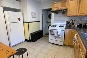 275 Tappan St, Brookline, MA 02445 - Photo 7