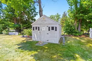 10 Willow St, Braintree, MA 02184 - Photo 31