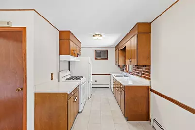 10 Willow St, Braintree, MA 02184 - Photo 7