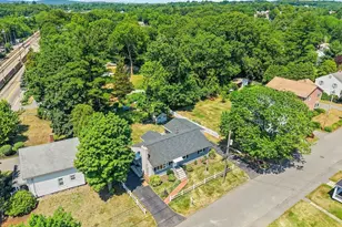 10 Willow St, Braintree, MA 02184 - Photo 33