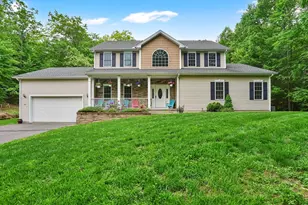 32 Bissonnette Cir, Southampton, MA 01073 - Photo 1