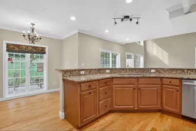 32 Bissonnette Cir, Southampton, MA 01073 - Photo 9