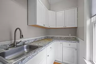 41 Tatman St, Worcester, MA 01607 - Photo 9