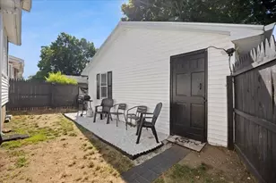 10 Elizabeth St, Taunton, MA 02780 - Photo 27