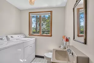 81 Child St, Boston, MA 02136 - Photo 9