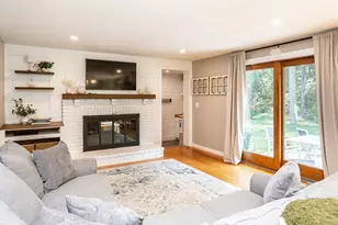 5 Crest Dr, Lakeville, MA 02347 - Photo 7