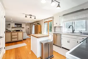 5 Crest Dr, Lakeville, MA 02347 - Photo 11
