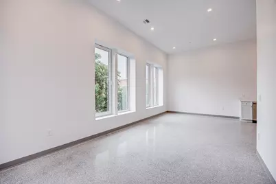 80 Middlesex St #306, Lowell, MA 01852 - Photo 5