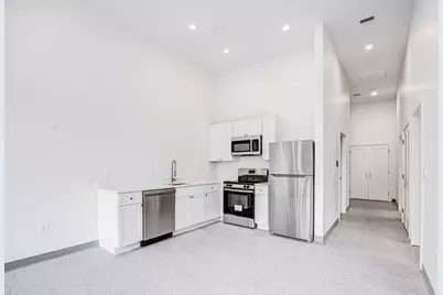 80 Middlesex St #306, Lowell, MA 01852 - Photo 3