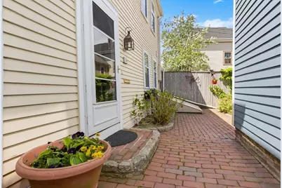 15 1/2 River Street, Salem, MA 01970 - Photo 39