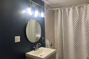 29 Gibson St, Boston, MA 02122 - Photo 5