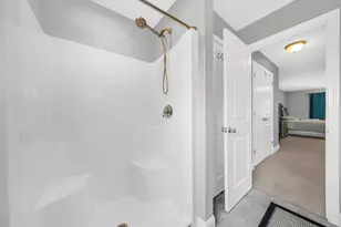 2 Mackenzie Wy, Haverhill, MA 01832 - Photo 31