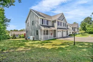 2 Mackenzie Wy, Haverhill, MA 01832 - Photo 3