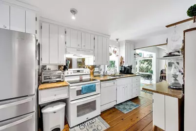 621 Locustfield Rd, Falmouth, MA 02536 - Photo 15