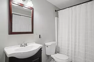 113 Ridgefield Cir, Clinton, MA 01510 - Photo 19