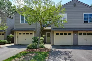 113 Ridgefield Cir, Clinton, MA 01510 - Photo 1