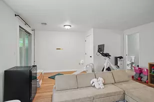 113 Ridgefield Cir, Clinton, MA 01510 - Photo 5