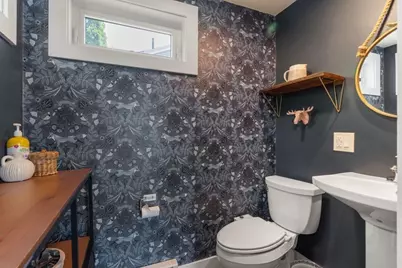 41 Glendower Rd, Boston, MA 02131 - Photo 21