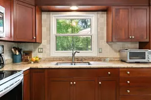 77 Locust St, Freetown, MA 02702 - Photo 11