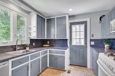 16 Roundwood Rd, Newton, MA 02464 - Photo 17