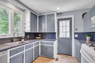 16 Roundwood Rd, Newton, MA 02464 - Photo 17