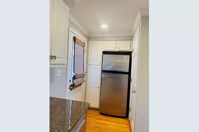 111 Hammond St #2, Waltham, MA 02451 - Photo 5