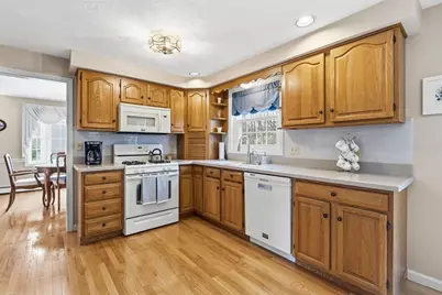 32 Dolly Dr, Worcester, MA 01604 - Photo 9