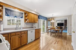 32 Dolly Dr, Worcester, MA 01604 - Photo 5