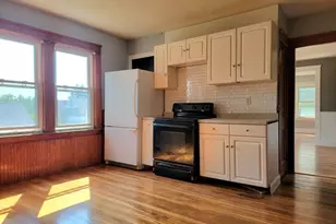 26 Stebbins St, Worcester, MA 01607 - Photo 9