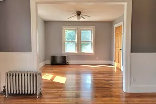 26 Stebbins St, Worcester, MA 01607 - Photo 1