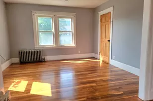26 Stebbins St, Worcester, MA 01607 - Photo 5