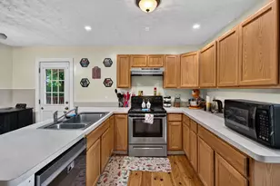 10 Burnett, Fitchburg, MA 01420 - Photo 11