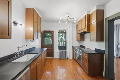 46 Summer St, Adams, MA 01220 - Photo 9