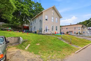 21 Winthrop St, Fitchburg, MA 01420 - Photo 1