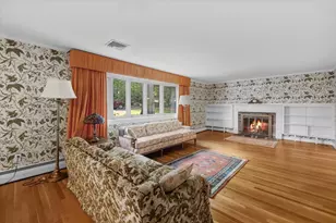9 Plymouth Rd, Winchester, MA 01890 - Photo 5
