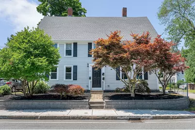 13 Hamilton St, Framingham, MA 01701 - Photo 1