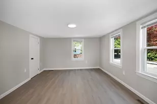 13 Hamilton St, Framingham, MA 01701 - Photo 13