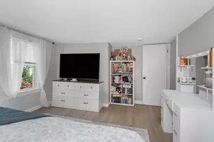 13 Hamilton St, Framingham, MA 01701 - Photo 23