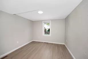 13 Hamilton St, Framingham, MA 01701 - Photo 25