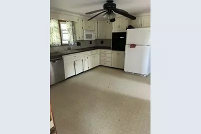 8 North St, Bridgewater, MA 02324 - Photo 17