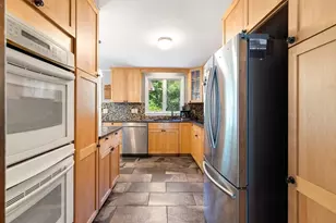 5 Paradise Rd, Beverly, MA 01915 - Photo 11