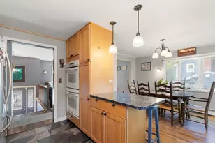 5 Paradise Rd, Beverly, MA 01915 - Photo 11