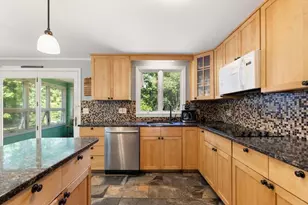 5 Paradise Rd, Beverly, MA 01915 - Photo 13